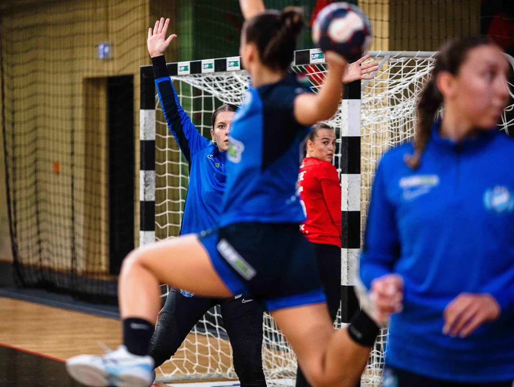 Női_kézilabda_MTK-FTC.1