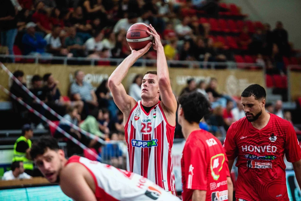 Kosárlabda_Honvéd-Falco.7
