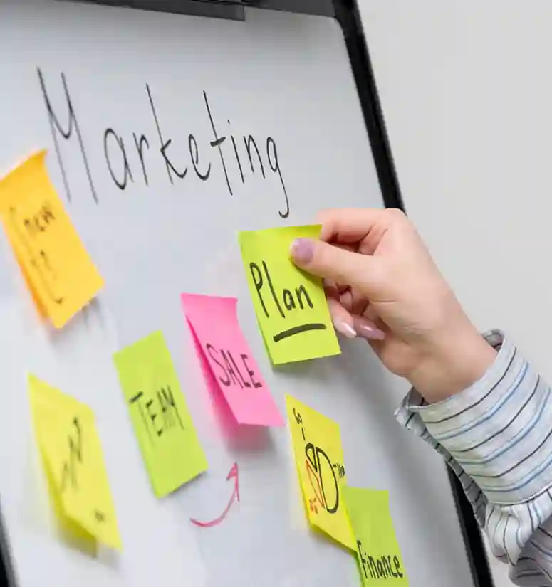 Reklám kreatívok tervezése, készítése